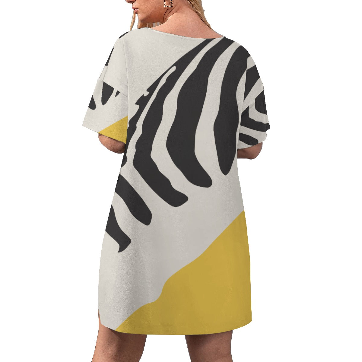 Black White & Yellow Women's Drop-Shoulder T-Shirt with Side Split Shorts Set (Plus Size)