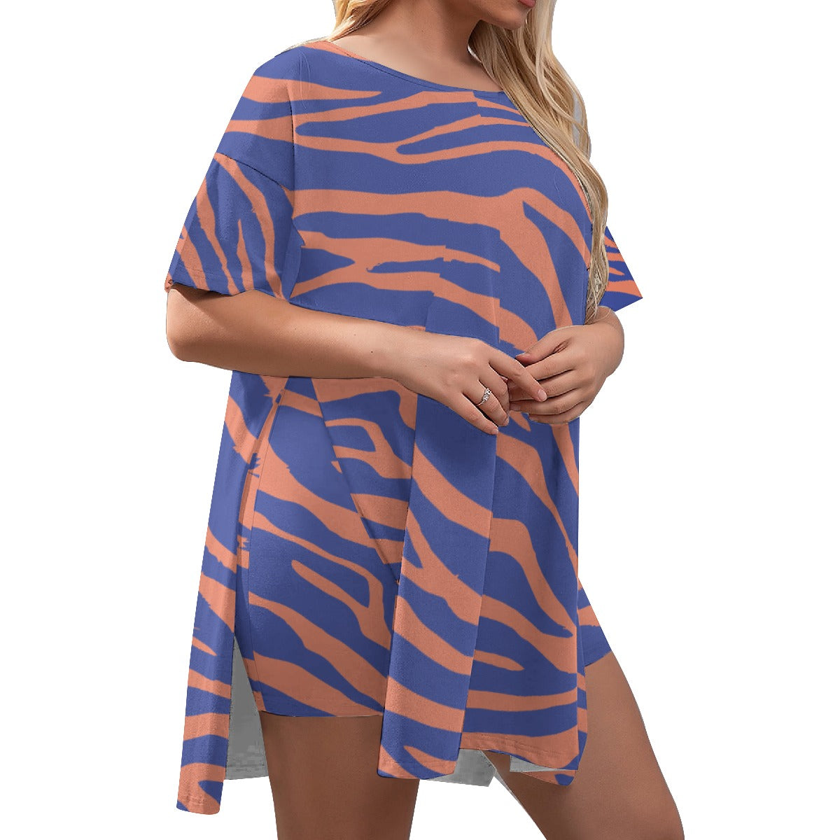 Blue & Orange Animal Print Women's Drop-Shoulder T-Shirt with Side Split and Shorts (Plus Size)