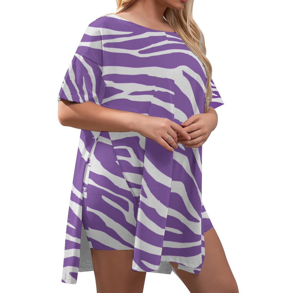 Purple & White Animal Print Women's Drop-Shoulder T-Shirt with Side Split and Shorts (Plus Size)